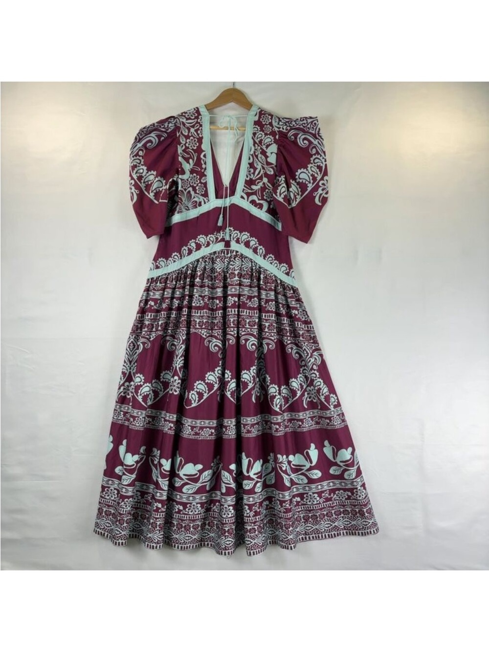 🪁 Farm Rio for Anthropologie Floral V-Neck Open Back Beaded Tie Midi Dress Large - Picture 9 of 10